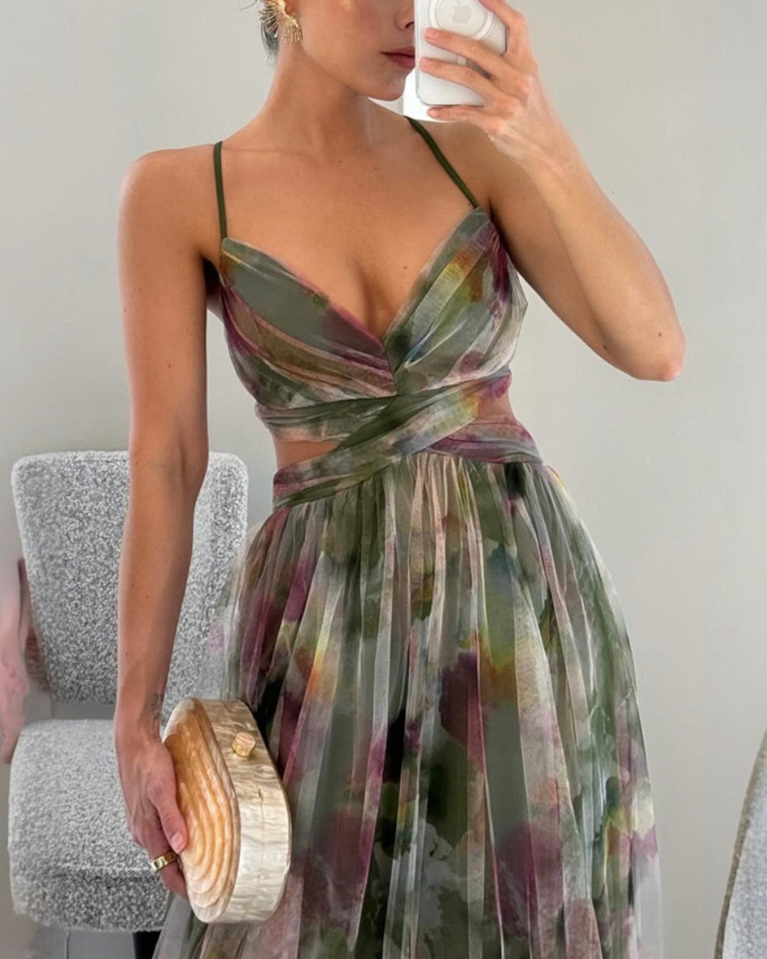 Zendaya™ - Un precioso vestido largo con estampado floral