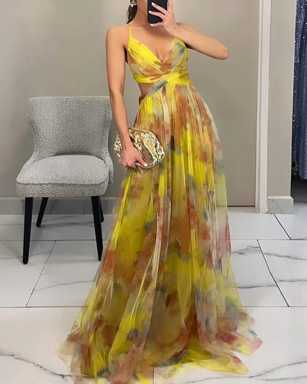 Zendaya™ - Un precioso vestido largo con estampado floral